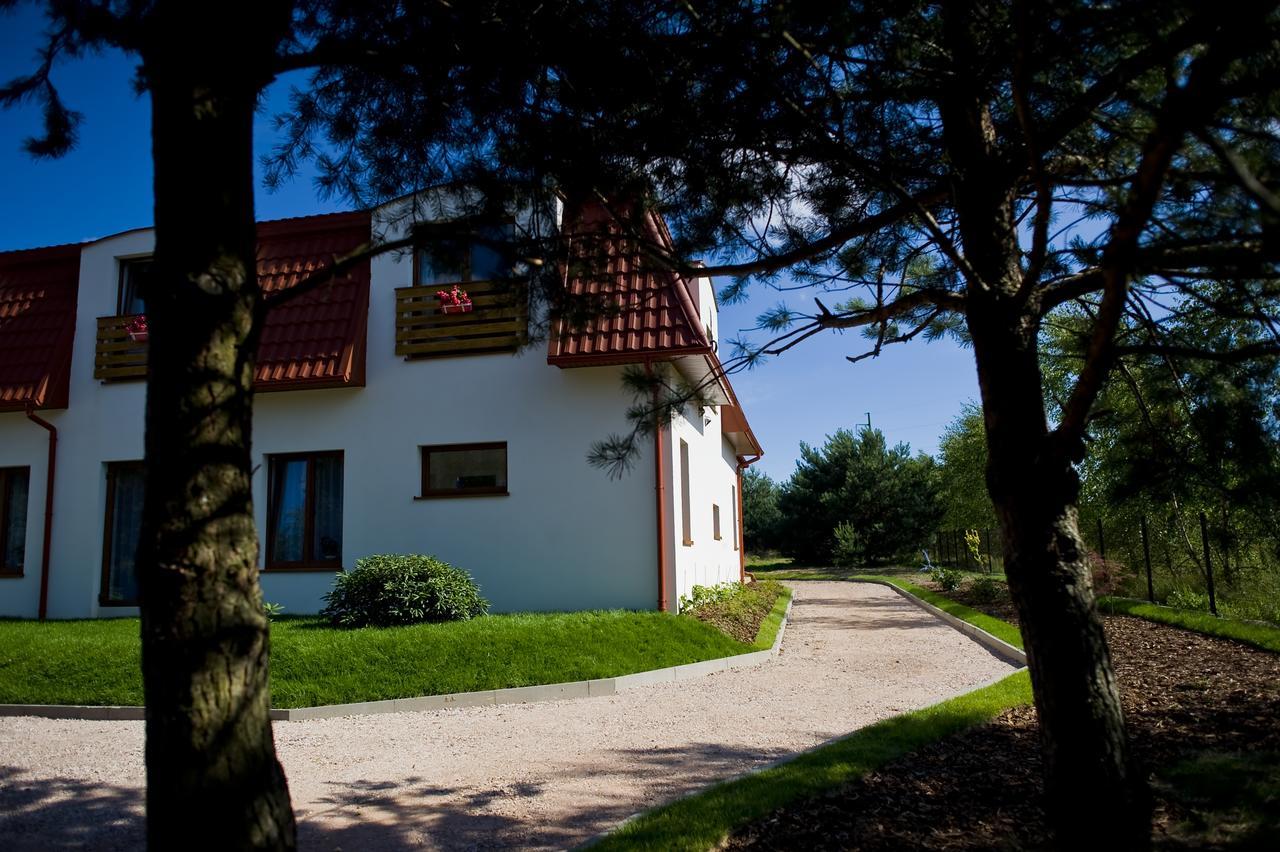 Miodowy Zakatek Caloroczne Domki I Pokoje Przy Suntago, Deepspot, Pyszne Sniadania, Grill, Ognisko Mszczonow Exterior photo